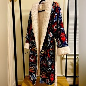 Anthropologie lush robe. Multicolor. Soft inside, silk outside. NWOT. M/L